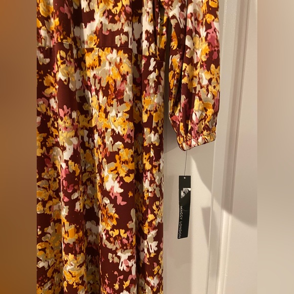 Dress - Picture 2 of 3